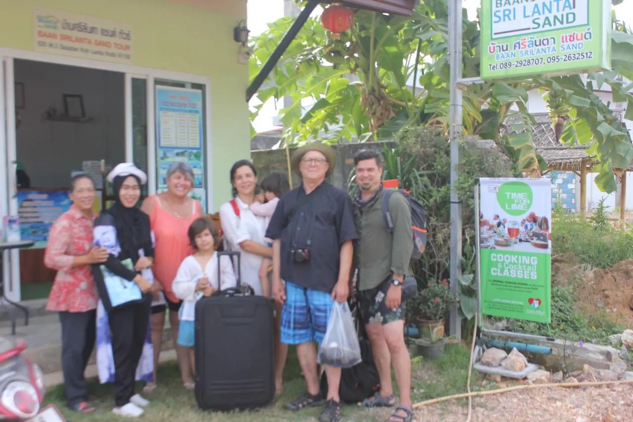 Baan Sri Lanta Sand Ko Lanta 2*,  Thajsko