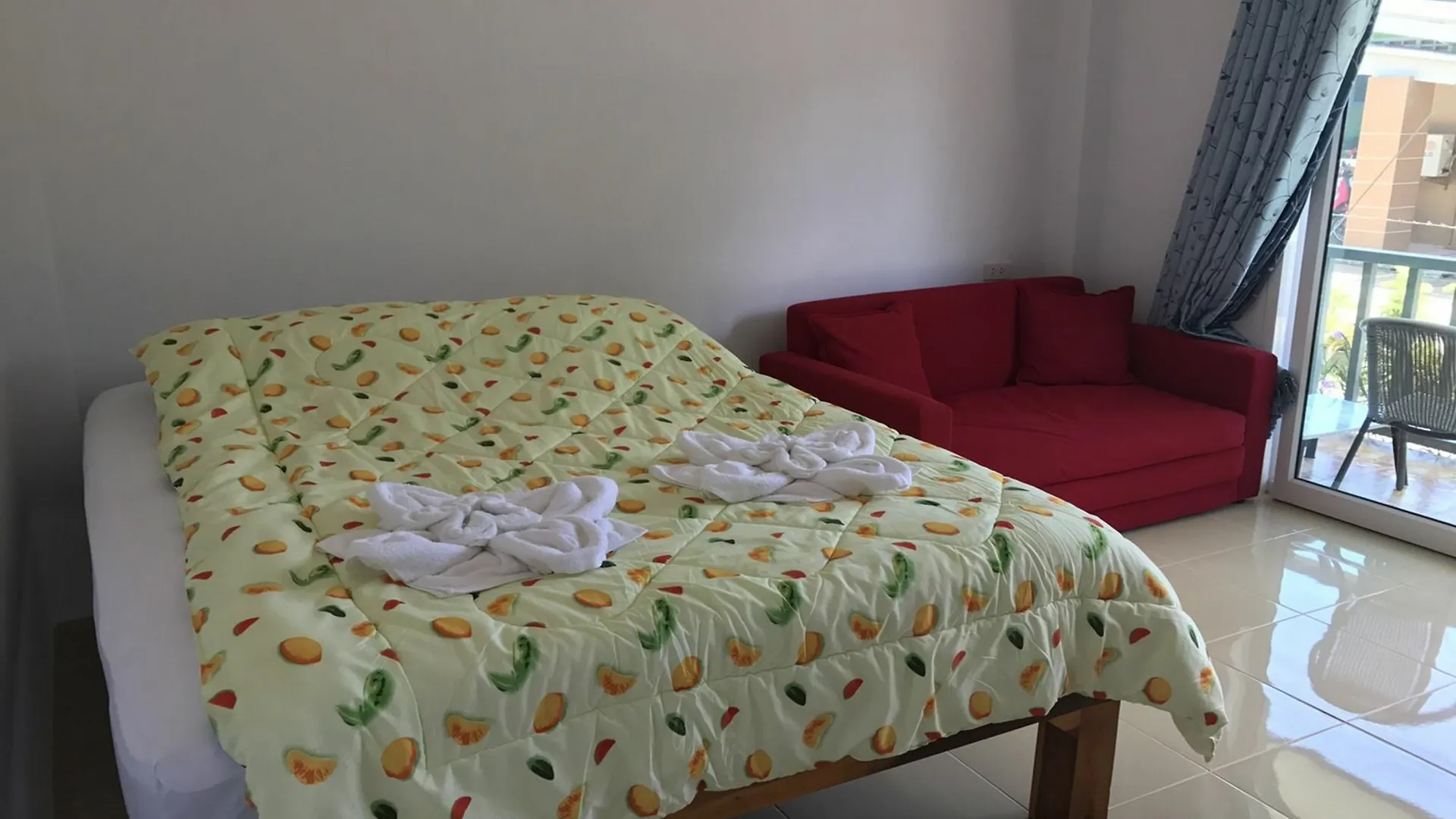 Baan Sri Lanta Sand Ko Lanta Thajsko