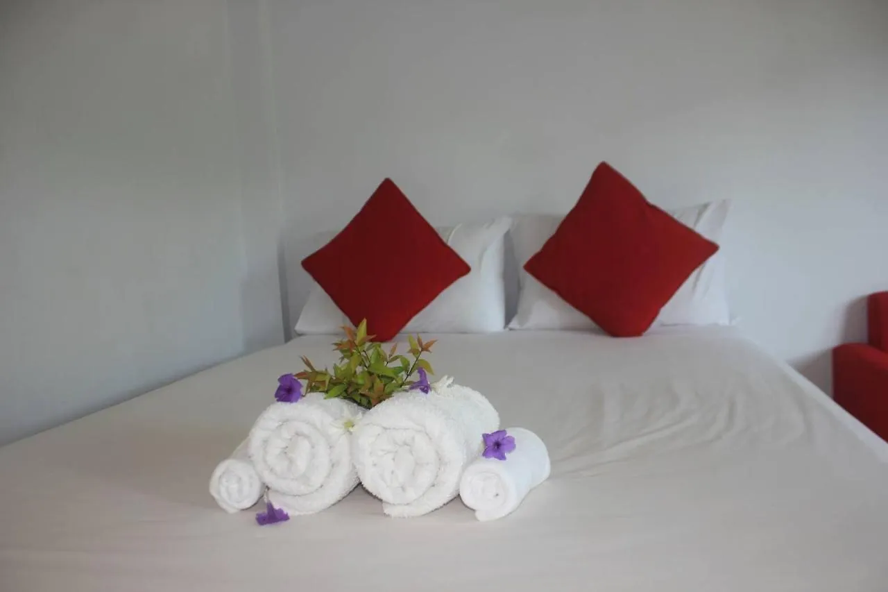 Baan Sri Lanta Sand Ko Lanta