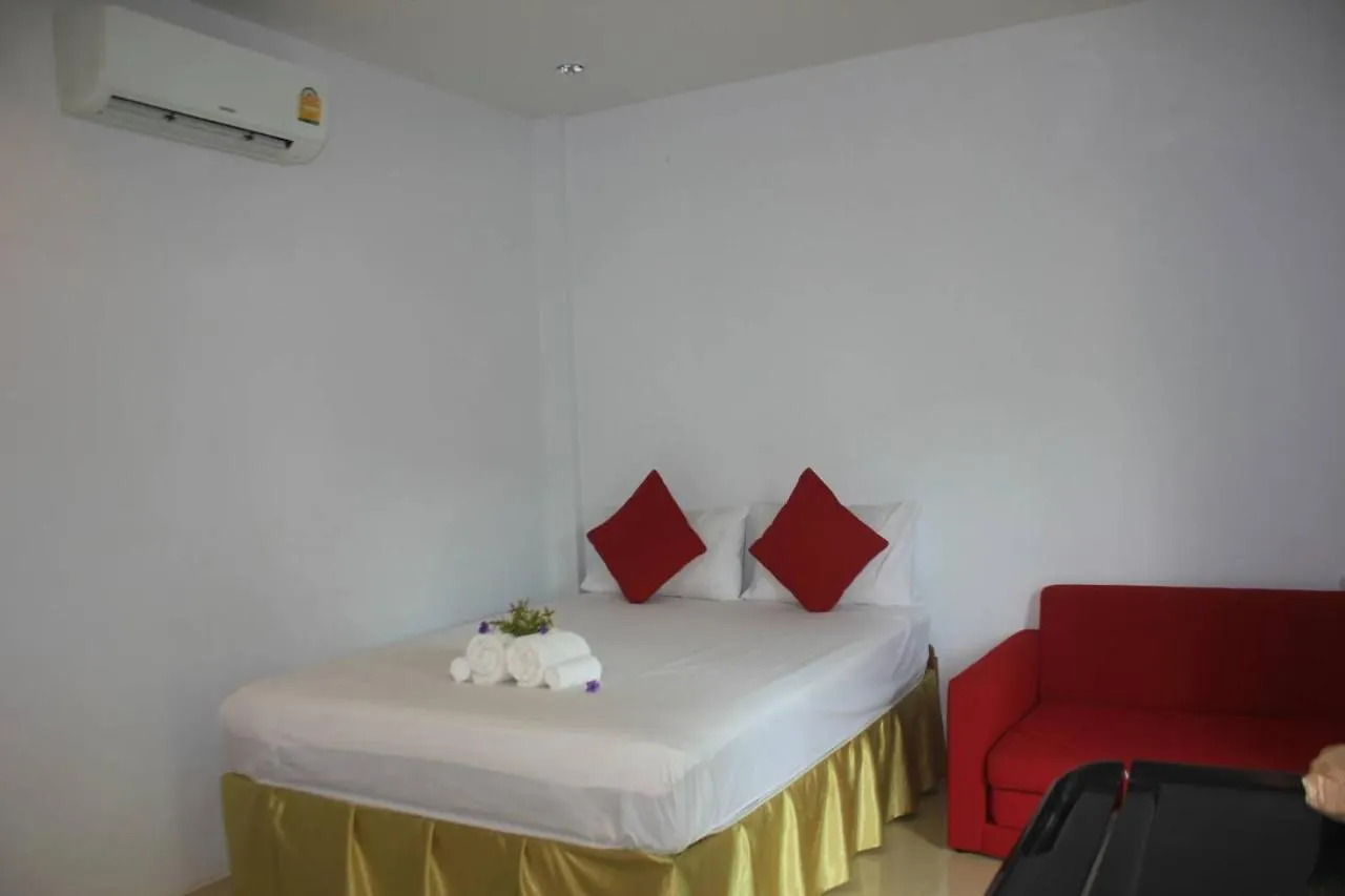 Baan Sri Lanta Sand Ko Lanta 2*,