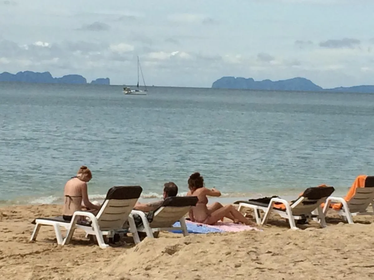 Baan Sri Lanta Sand Ко-Ланта 2*,